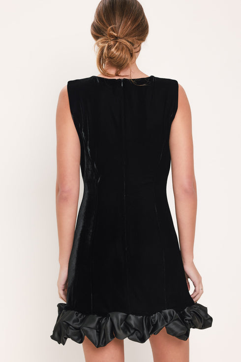 noir-bubble-black-contrast-bubble-hem-mini-dress-flying-tomato-sophias-style-7