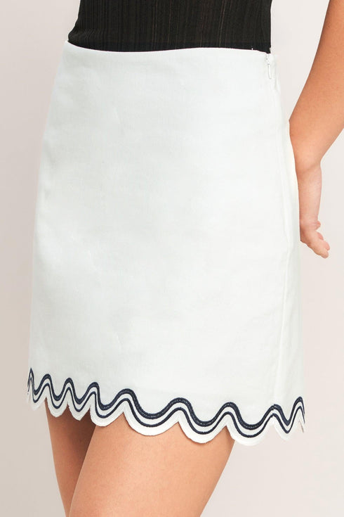 urban-wave-woven-mini-skirt-flying-tomato-sophias-style-3