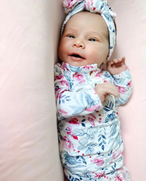 newborn-outfit-baby-outfit-baby-girl-coming-home-outfit-bloom-Sophia's Style-12