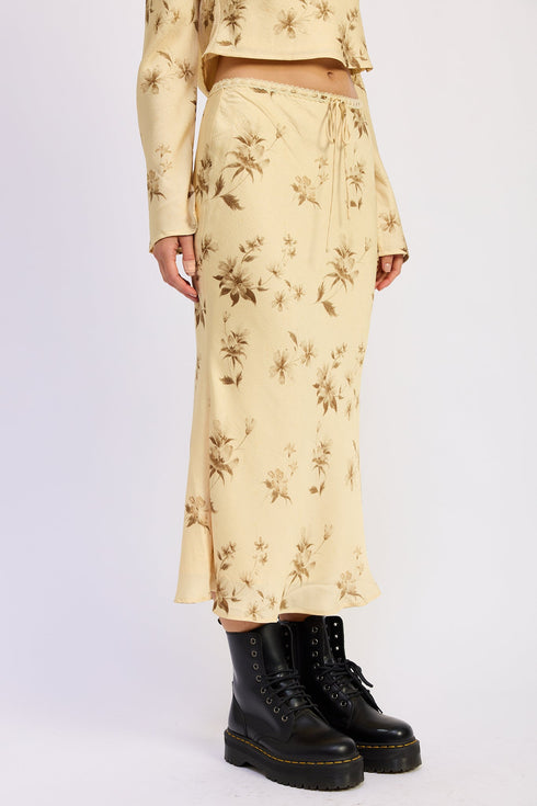 niamh-midi-skirt-emory-park-sophias-style-2