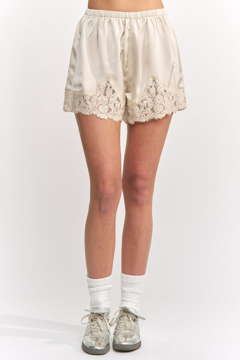 fern-mini-shorts-emory-park-sophias-style-8