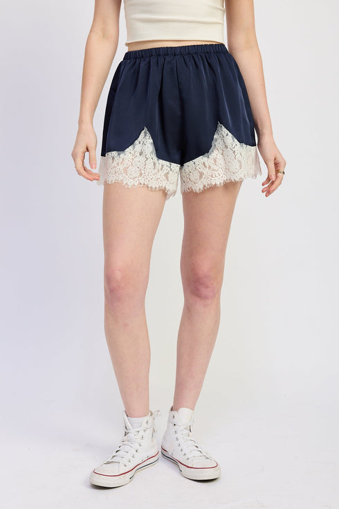 ana-satin-shorts-emory-park-sophias-style-4