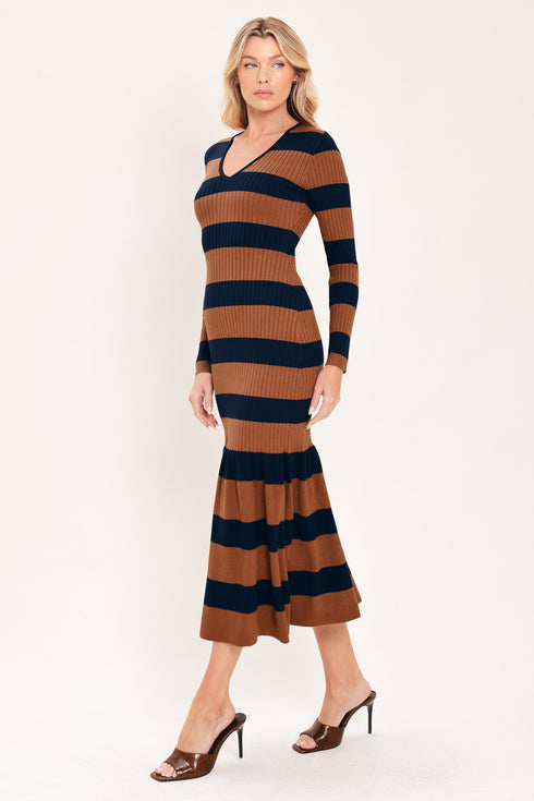 cognac-navy-rhythm-sweater-knit-midi-mermaid-dress-flying-tomato-sophias-style-4