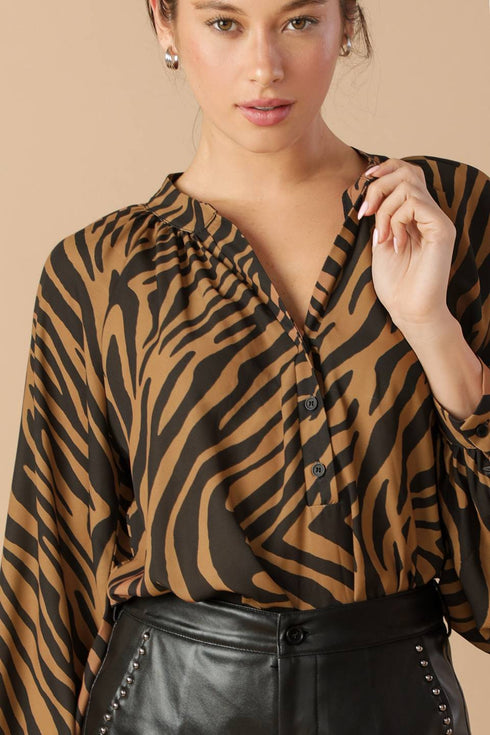 loving-myself-woven-top Flying Tomato-Sophia's Style-5