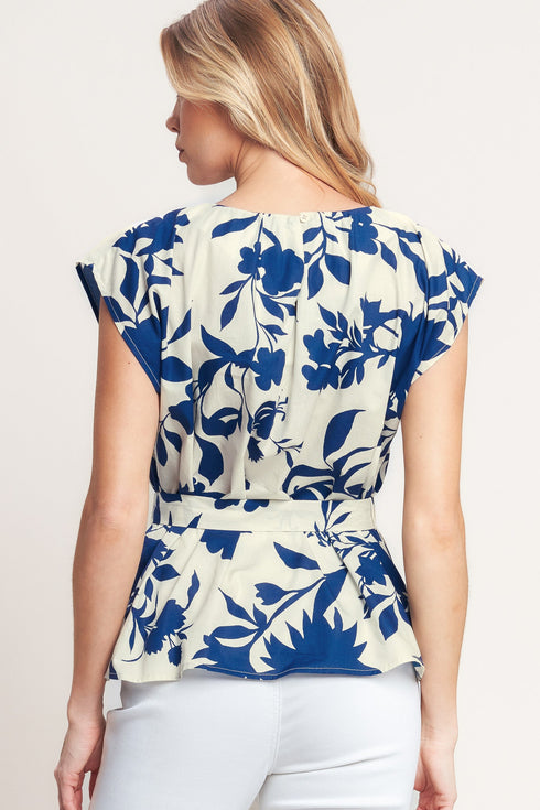 love-grows-here-woven-top-flying-tomato-Sophia's Style-2