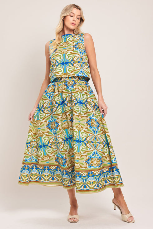 island-mosaic-woven-crop-top-sophias-style-5