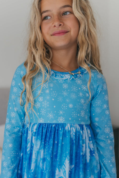 snowflake-ice-princess-lounge-gown-oopsie-daisy-sophias-style-4