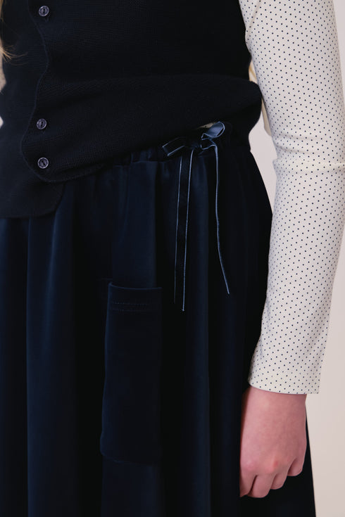 nola-velvet-skirt-kipp-collection-sophias-style-2