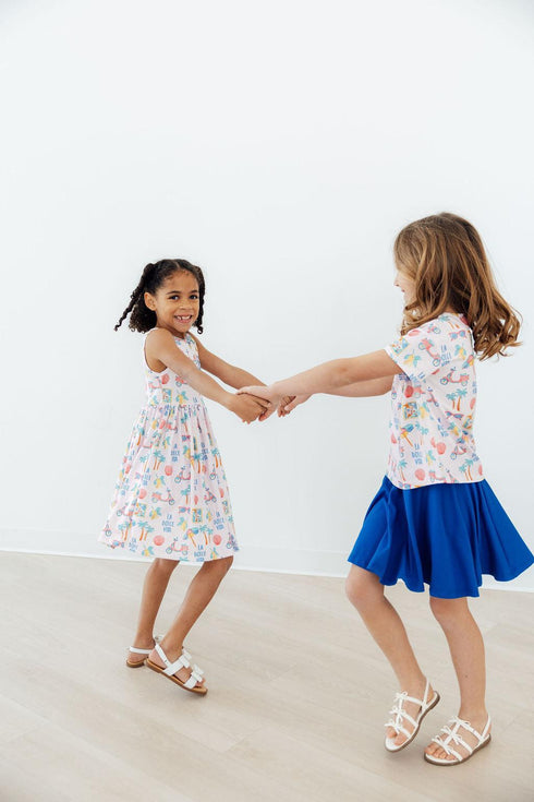 la-dolce-vita-ruffle-pocket-tee-Mila&Rose-Sophia's Style-2