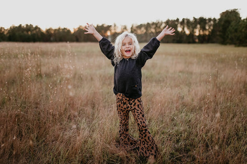 leopard-denim-flare-jean-pant-oopsie-daisy-sophias-style-3