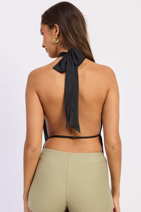 virelle-halter-top-emory-park-sophias-style-3
