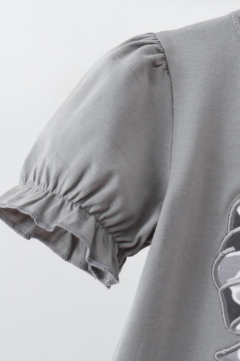 grey-camouflage-bow-embroidery-ruffle-skorts-set-sophias-style-4