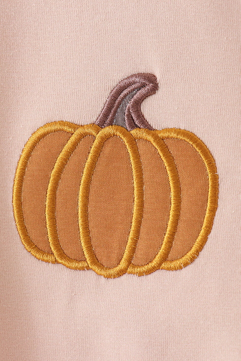 pumpkin-embroidery-shorts-set-sophias-style-2