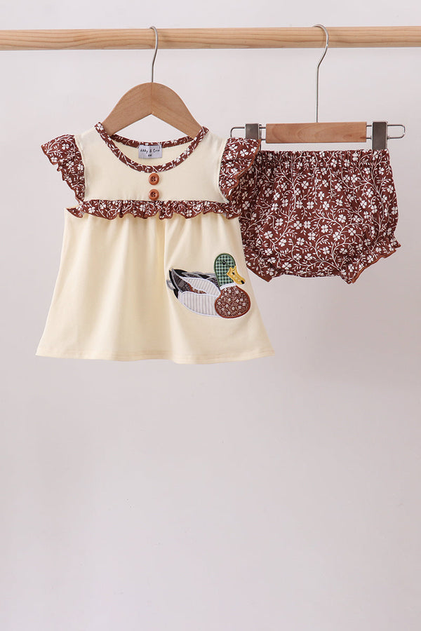 brown-mallard-applique-ruffle-bloomer-set-sophias-stylebaby-1