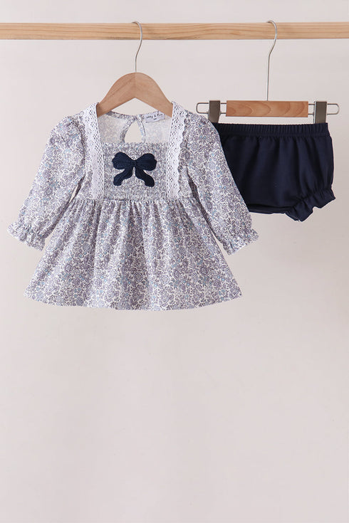navy-floral-bow-smocked-bloomer-set-sophias-stylebaby-1