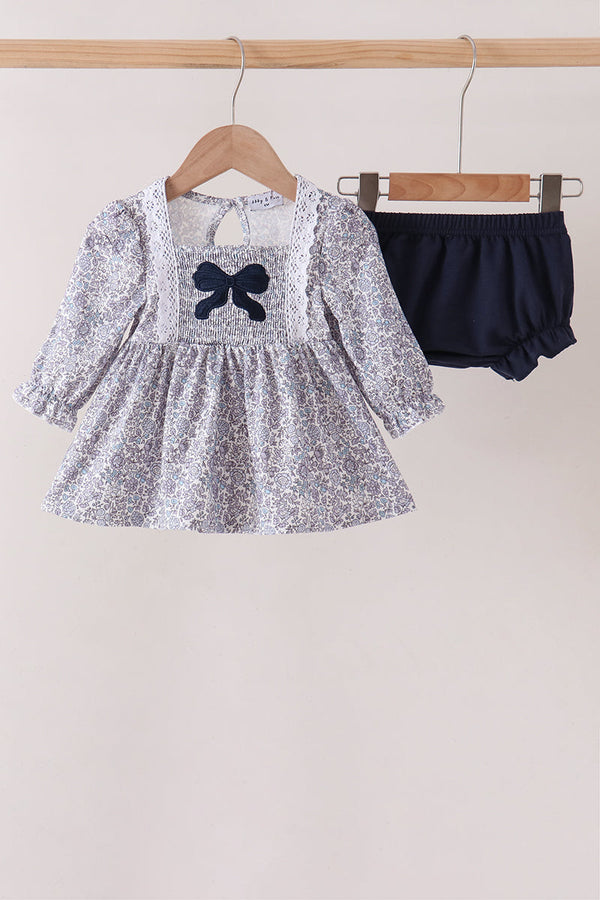 navy-floral-bow-smocked-bloomer-set-sophias-stylebaby-1