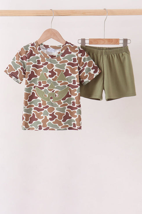 camouflage-jack-o-lantern-applique-shorts-set-sophias-styleSet-1