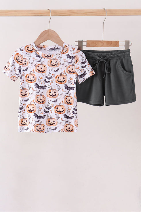 gray-pumpkin-shorts-set-sophias-styleSet-1