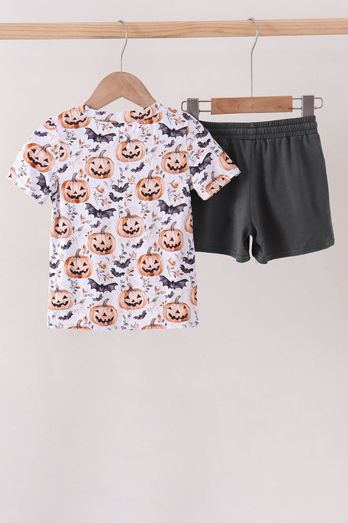 gray-pumpkin-shorts-set-sophias-style-5