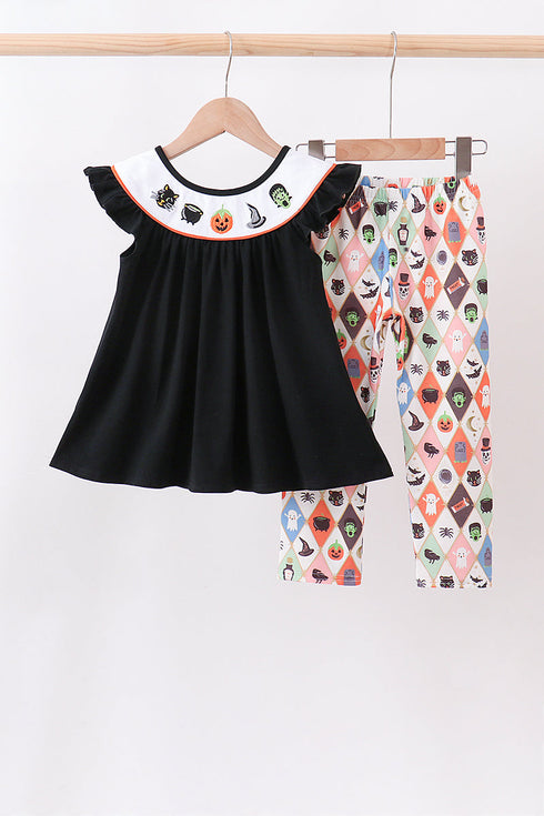black-pumpkin-ghost-embroidery-pants-set-sophias-styleSet-1