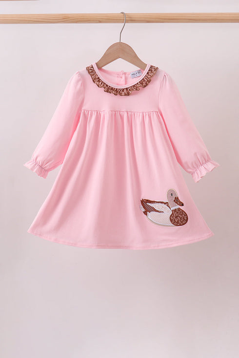 pink-mallard-applique-ruffle-dress-sophias-styleDress-1