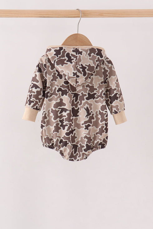 camouflage-duck-embroidery-hoodie-bubble-sophias-style-3