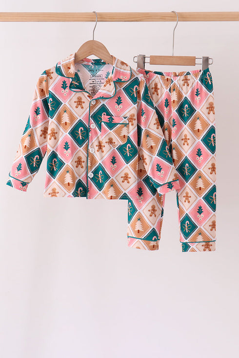 green-gingerbread-bamboo-mom-me-pajama-set-abby-evie-sophias-styleSet-1