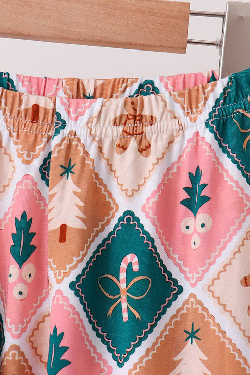 green-gingerbread-bamboo-mom-me-pajama-set-abby-evie-sophias-style-3
