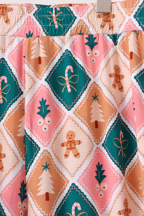 green-gingerbread-bamboo-mom-me-pajama-set-abby-evie-sophias-style-9