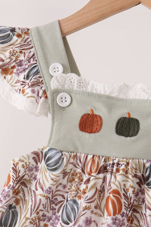 pumpkin-embroidery-lace-ruffle-pants-set-sophias-style-4