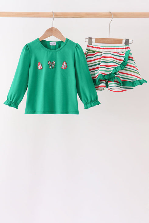 green-christmas-tree-bow-applique-skorts-set-abby-evie-sophias-styleSet-1