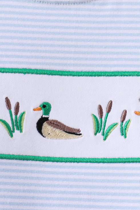 blue-stripe-duck-embroidery-shorts-set-sophias-style-2