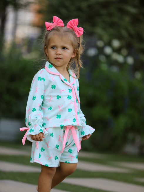 st-patricks-day-bow-shamrock-print-ruffles-girls-pajama-set-Sophia's Style--2