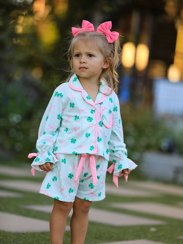 st-patricks-day-bow-shamrock-print-ruffles-girls-pajama-set-Sophia's Style-Pajamas-1