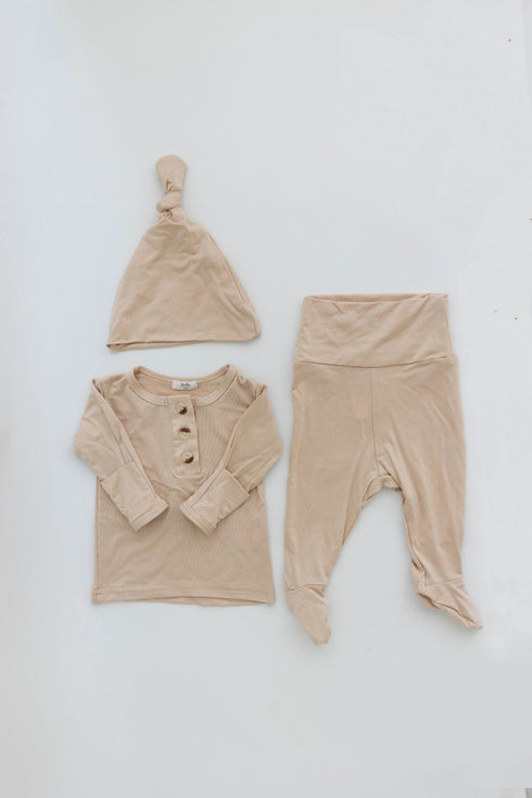 top-and-bottom-outfit-set-gender-neutral-newborn-clothes-sand-Sophia's Style-2