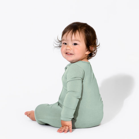 misty-green-bamboo-convertible-footie-bellabu-bear - Sophia's Style -4