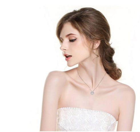 mom-necklace-heart-circle-of-love-Sophia's Style-2