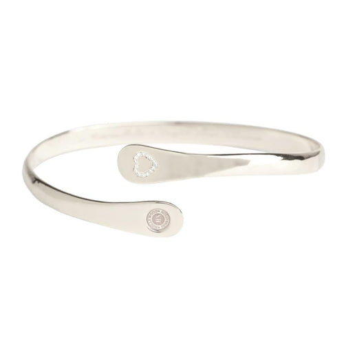 engraved-mother-daughter-bracelets-engraved-love-between-mother-and-daughter-knows-no-distance-bracelet-Sophia's Style-9