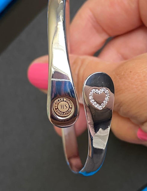 engraved-mother-daughter-bracelets-engraved-love-between-mother-and-daughter-knows-no-distance-bracelet-Sophia's Style-17