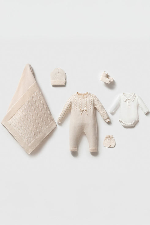 knitwear-newborn-baby-homecoming-set- at Sophia's Style-4