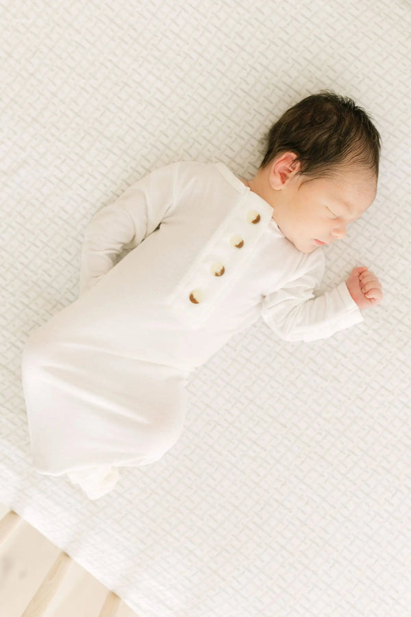 baby-gowns-newborn-gowns-preemie-baby-clothes-white-Sophia's StyleNewborn Knotted Baby Gown Sets-1