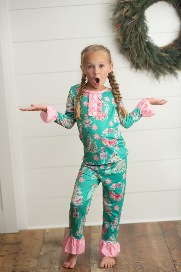 nutcracker-lounge-set-adorable-sweetness-sophias-styleSets-1