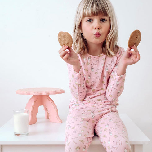 milk-cookies-pink-bamboo-kids-pajamas-bellabu-bear - Sophia's Style -7