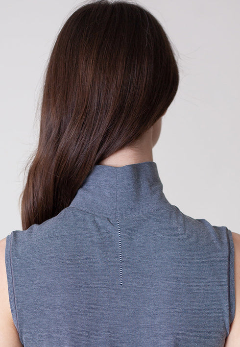 sleeveless-turtleneck-shirt-buki-sophias-style-4