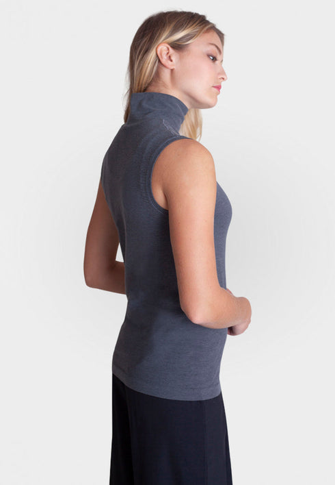 sleeveless-turtleneck-shirt-buki-sophias-style-8