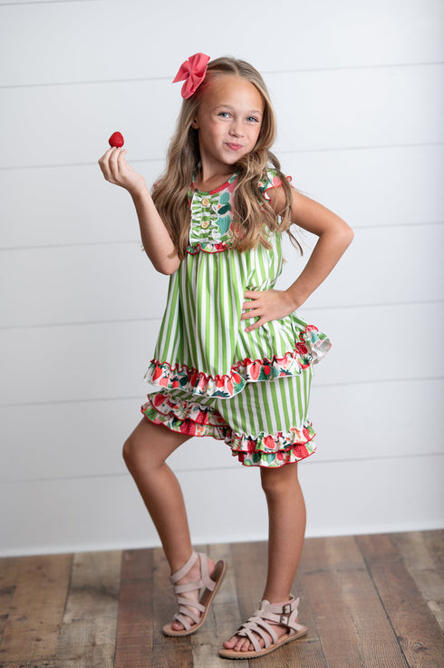 strawberry-stripe-short-set-oopsie-daisy-sophias-style-2