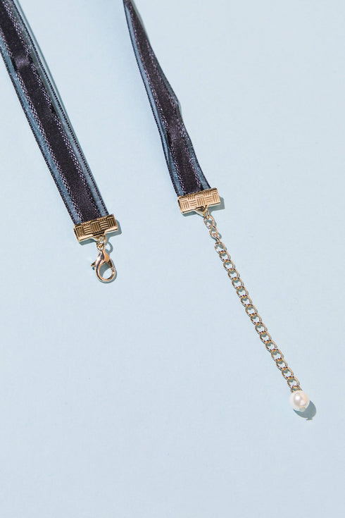 reminiscent-lace-choker Flying Tomato-Sophia's Style-9