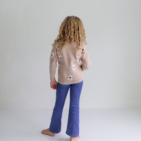 beige-flower-sweater-oopsie-daisy-sophias-style-4