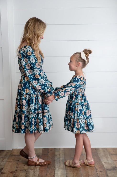womens-grace-winter-floral-dress-mommy-me-oopsie-daisy-sophias-style-3