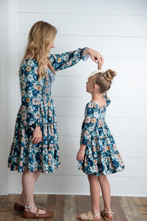 womens-grace-winter-floral-dress-mommy-me-oopsie-daisy-sophias-style-6